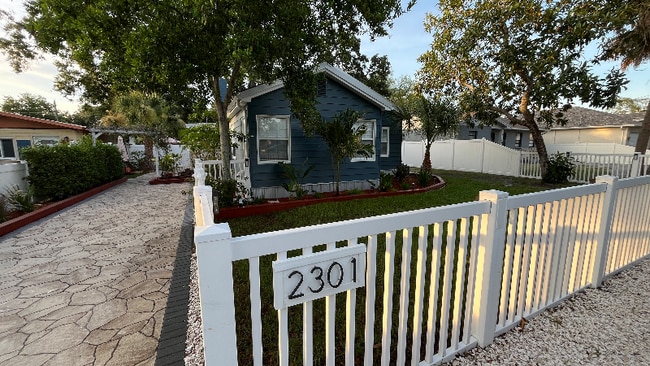 Photo - 2301 W Idlewild Ave