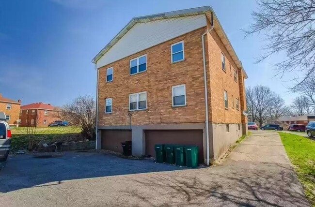Photo - 843 Delehanty Ct Unit 3