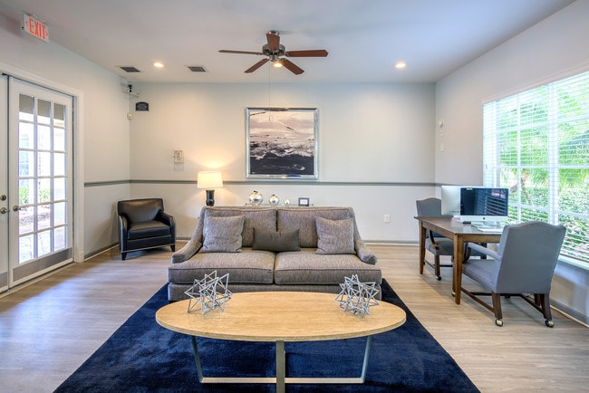 Resident lounge with Wi-Fi
