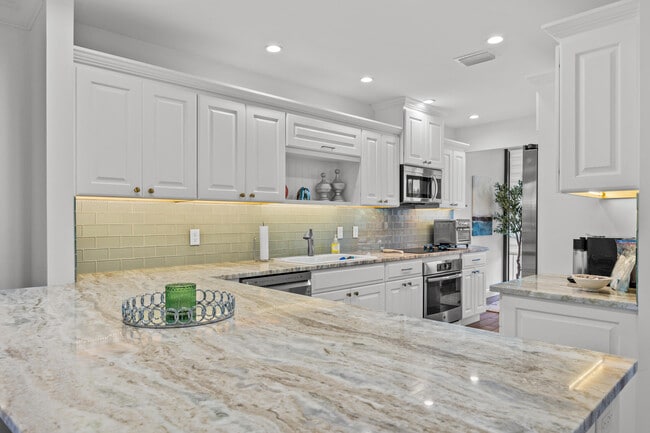 Building Photo - 13254 Polo Club Rd Unit C204 Rental