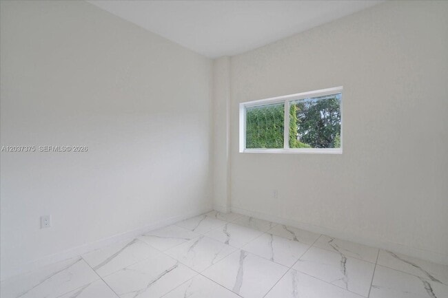 Photo - 420 SW 7th Ave
