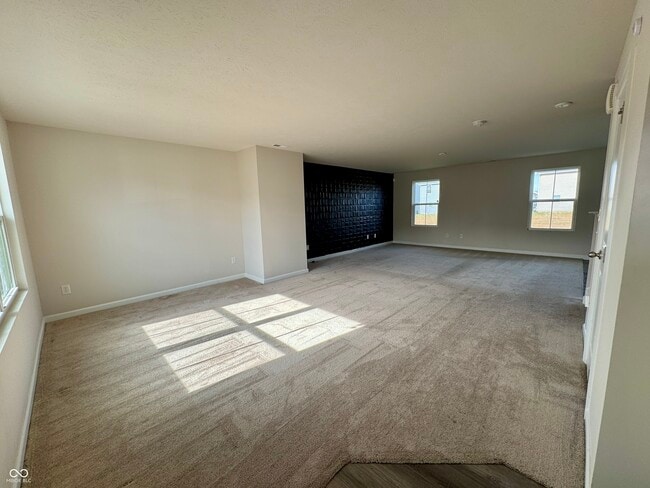 Photo - 830 McArthur Dr