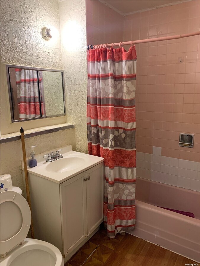 Photo - 126-06 Liberty Ave