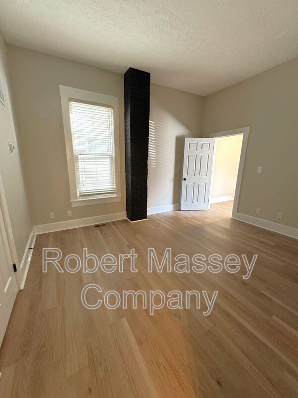 Photo - 1618 Ellwood Ave Unit #2