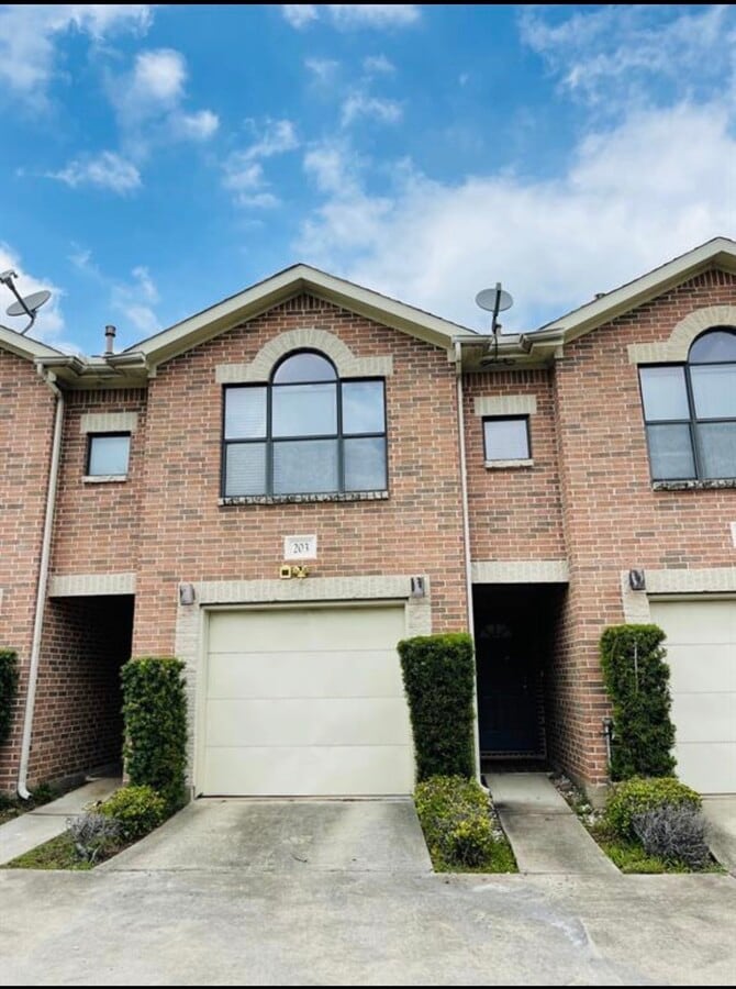 Photo - 5941 S Loop E Unidad 203