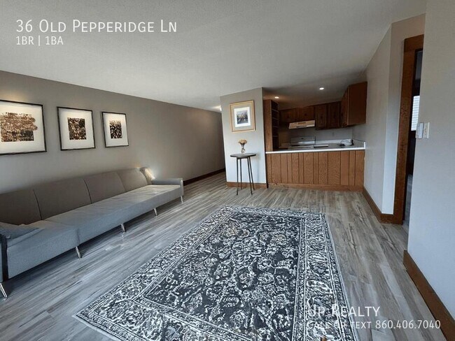 Photo - 36 Old Pepperidge Ln