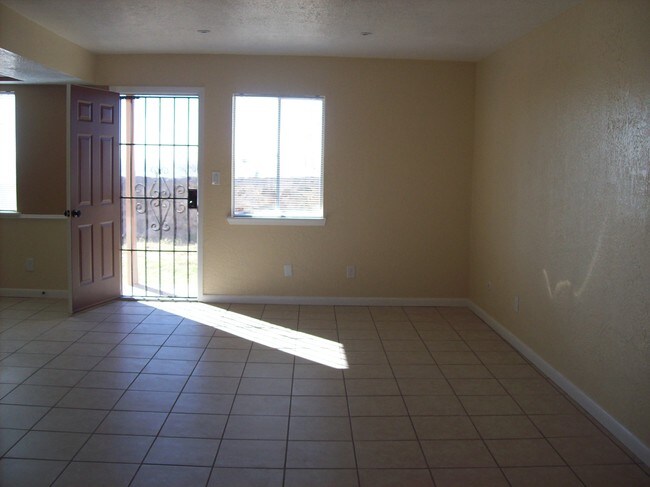 Photo - 2522 Gold Ave Unidad 24