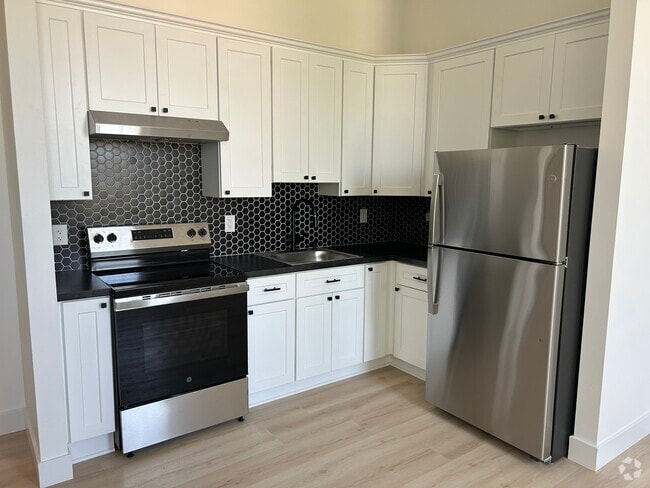 Building Photo - 600 E Landis Ave Unit 3A Rental