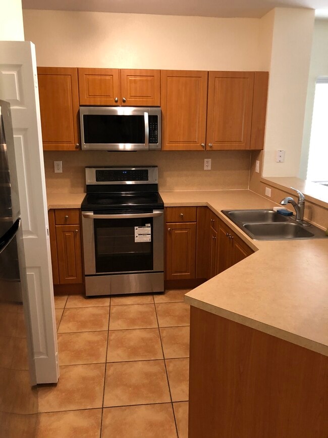 Photo - 5023 SE Mariner Garden Cir