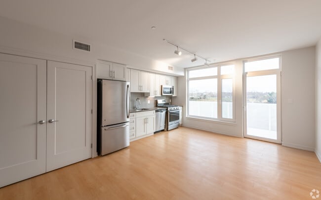 Photo - 77 New St Unit 121