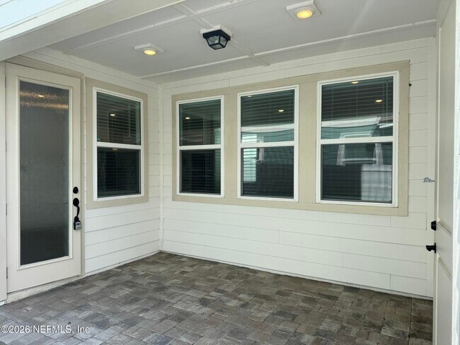 Photo - 236 Hawthorn Pk Cir