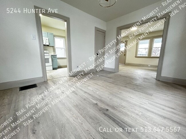 Photo - 5244 Hunter Ave