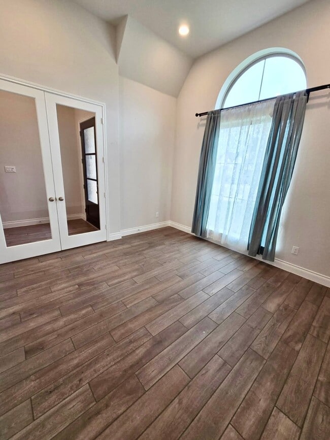 Photo - 14074 May Mist