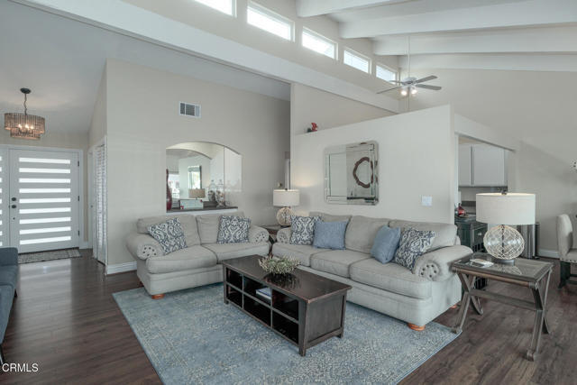 Photo - 4431 Gateshead Bay