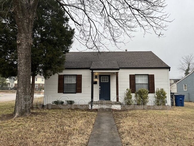 Photo - 2803 E 1st Pl