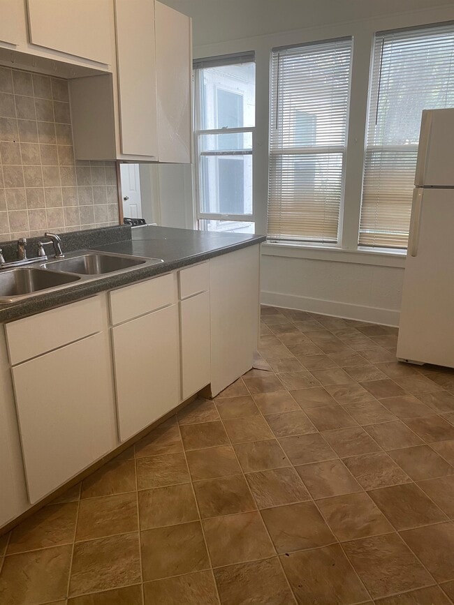 Photo - 1617 Dorchester Ave