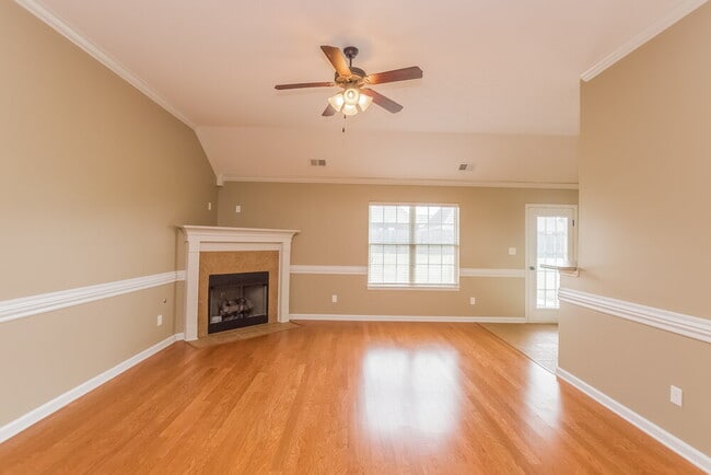 Photo - 8390 Pinnacle Dr