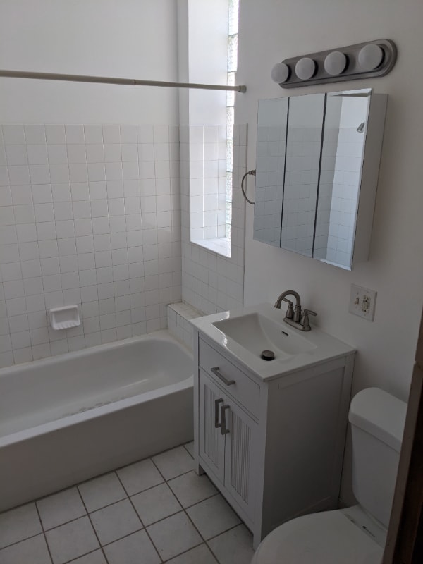 Photo - 7443 S Paxton Ave Unit 3rd Floor