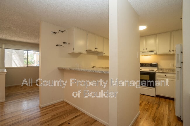 Photo - 1842 Canyon Blvd Unidad 111 Rental