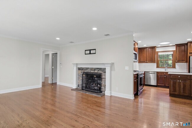 7 Sunset Rd