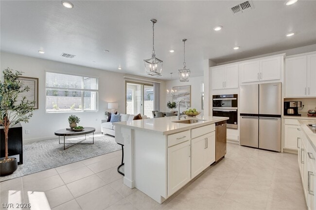 Photo - 1581 Crowned Eagle St