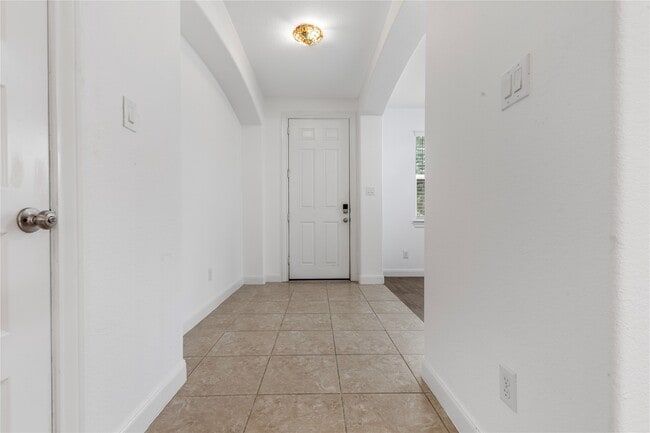 Photo - 2206 Hidden Meadow Ln