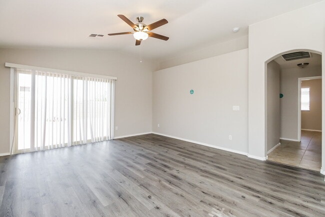 Photo - 3724 W Pleasant Ln