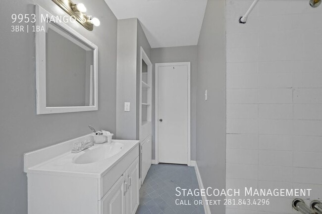 Photo - 9953 Mango St