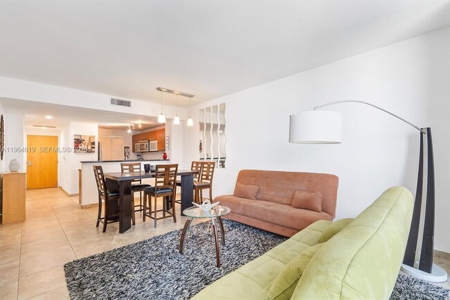 Photo - 244 Biscayne Blvd Unidad 1906