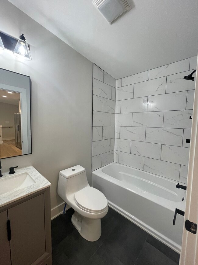 Photo - 1142 English Ave Unidad 1142 English Ave  B