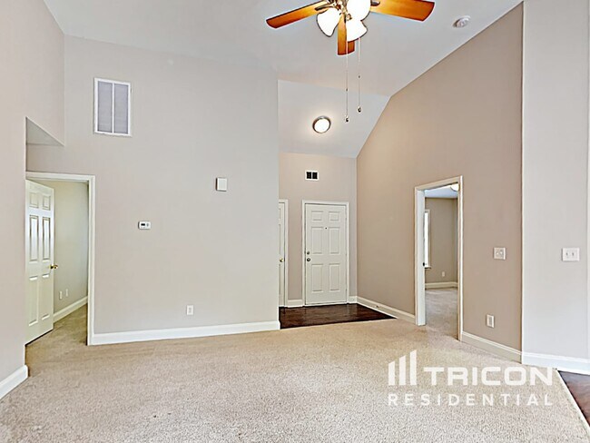 Photo - 2309 Saluda Dr