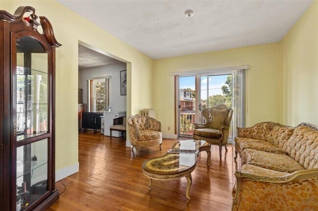 Photo - 38 George St Unit 2