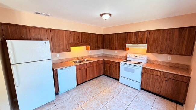 Photo - Cozy 2 BR / 2 BA Duplex