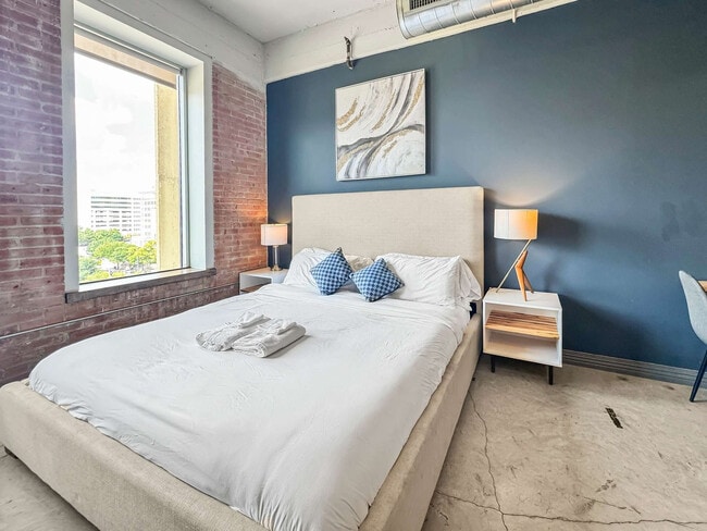 Photo - 555 Evergreen St Apartment Unit ID1294681P