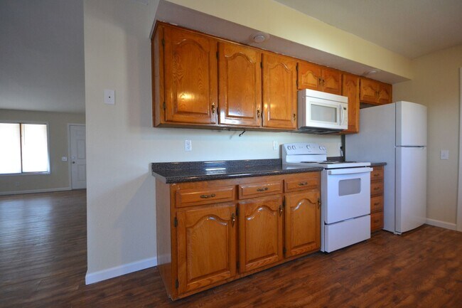 Photo - NICE 3 Bed 2 Bath home in Bolivar! Excelle...
