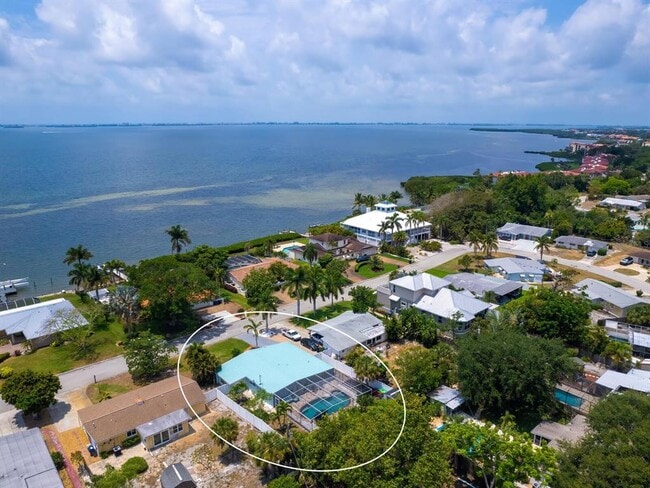 Photo - 3115 Bay Dr