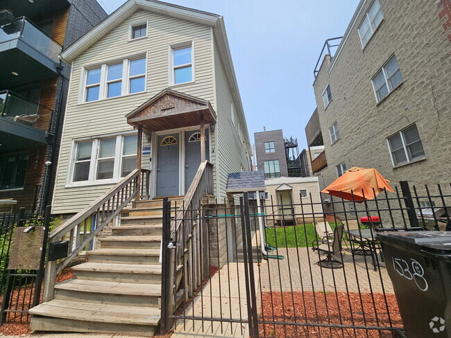 Building Photo - 1538 W Fry St Unit # G Rental