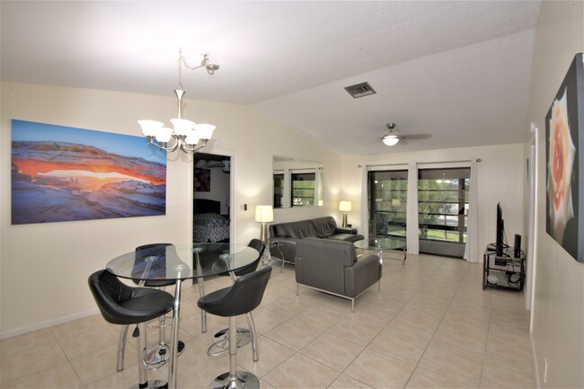 Comfortable, modern furnishings to relax in your personal oasis. - 1291 SE Parkview Pl Unidad I11 Rental