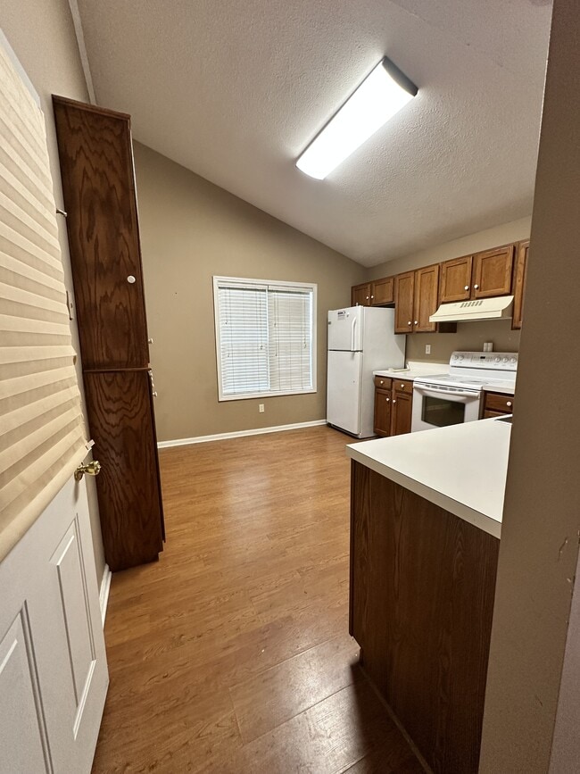 Photo - 499 Sivley Rd