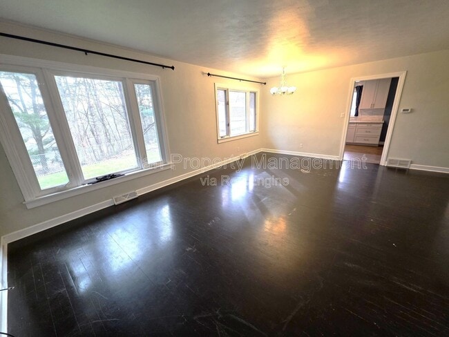 Photo - 140 Parkridge Dr