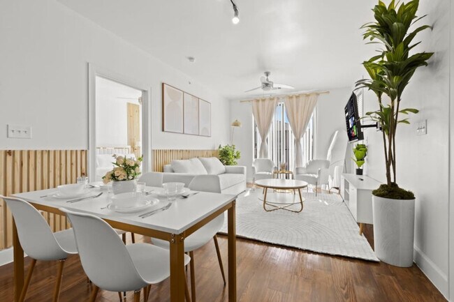 Photo - 5250 Town and Country Blvd Unidad ID1363563P