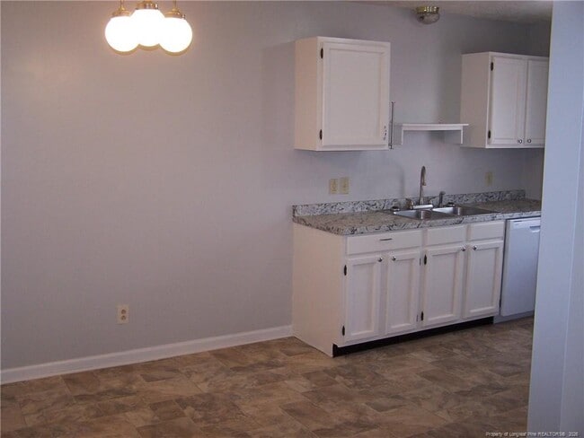 Photo - 6836 Winthrop Dr