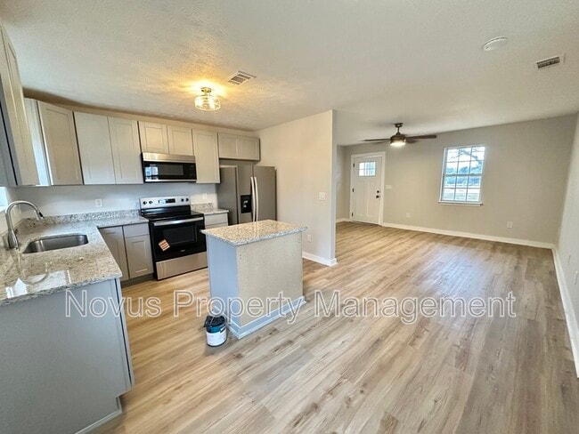 Photo - 427 Old Newnan Rd