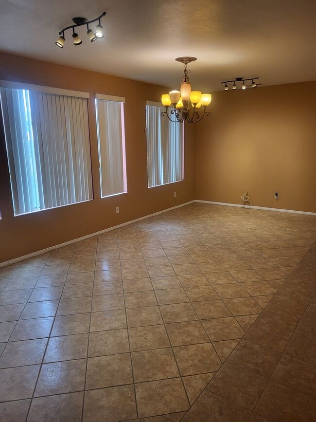 Photo - Single Story 4+ Bedrooms, 2 Bathrooms 2553 sf