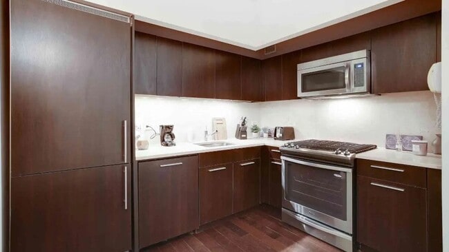 Photo - 128 Water St Unit 2807
