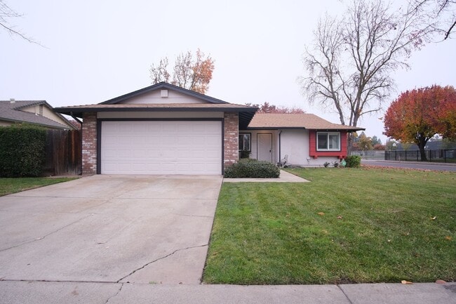 Building Photo - Coming Soon!! Charming 3-bedroom 2-bathroom in the vibrant city of Modesto.