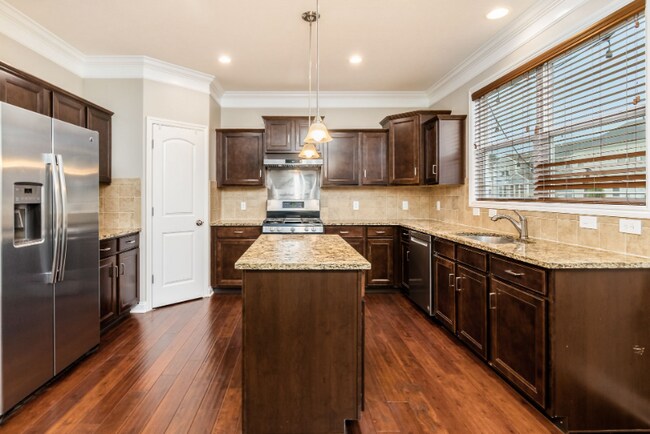 Photo - 294 McElhinny Ln