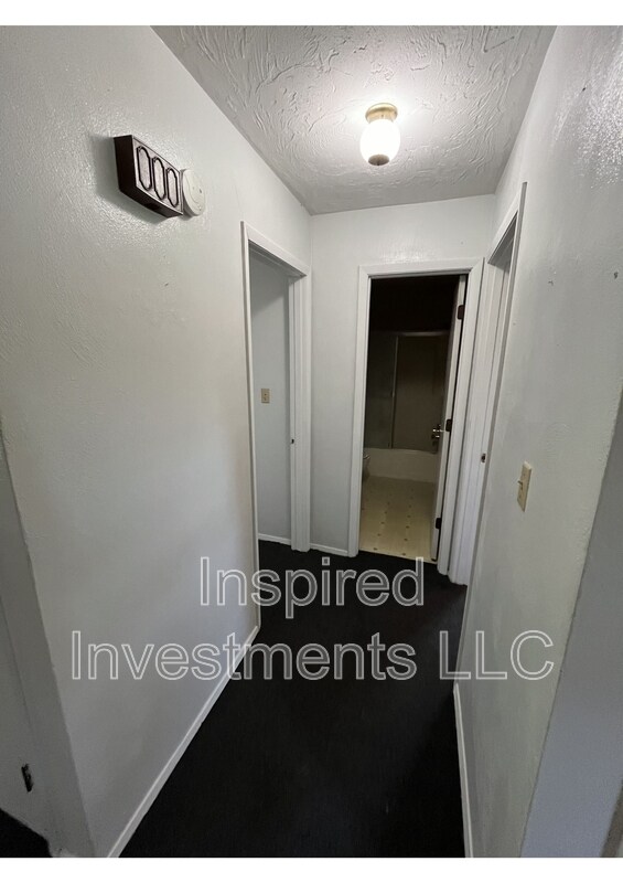 Photo - 111/113 Darin Court - 2