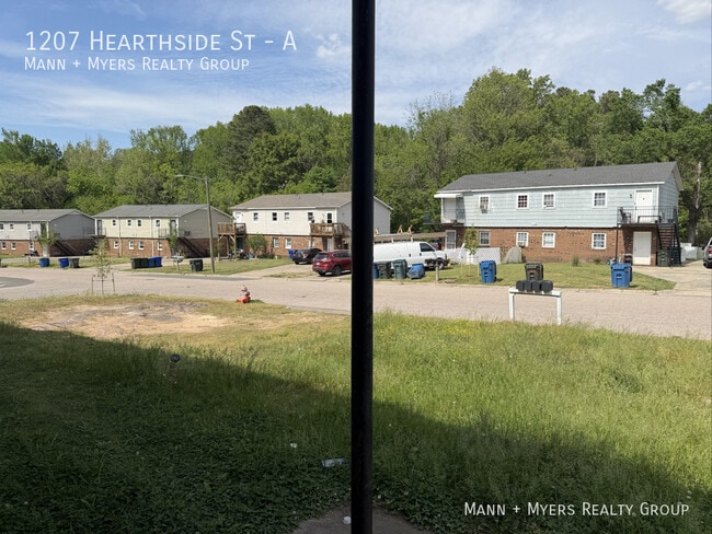 Photo - 1207 Hearthside St Unidad A