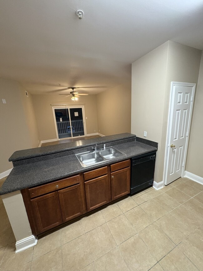 Photo - 3323 Town Creek Cir